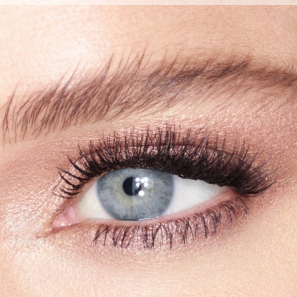 Charlotte Tilbury Eyes to Mesmerize cream eyeshadow - Picture 2 of 4